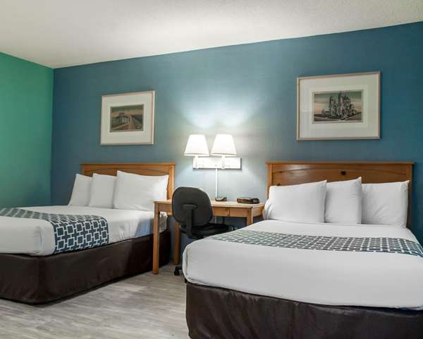  - Econo Lodge South Blasdell