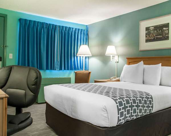  - Econo Lodge South Blasdell