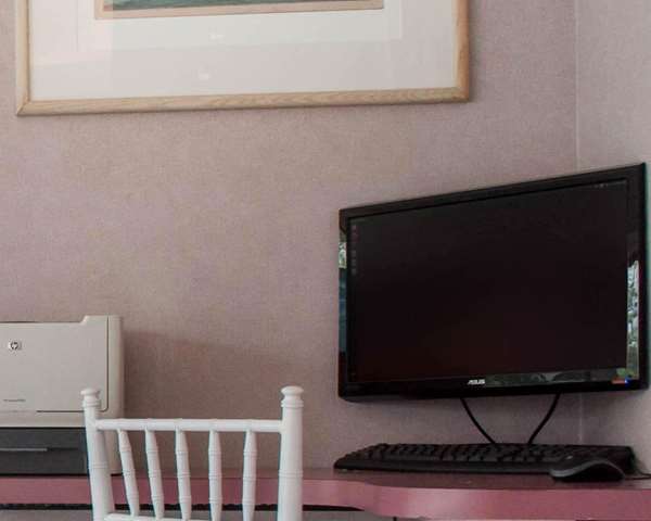 Conference Area - Econo Lodge South Blasdell