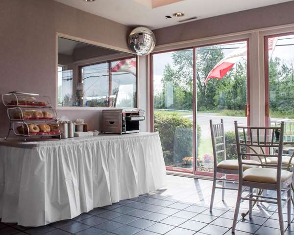 Amenities - Econo Lodge South Blasdell