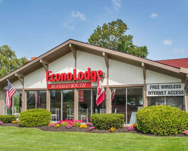 Exterior view - Econo Lodge South Blasdell