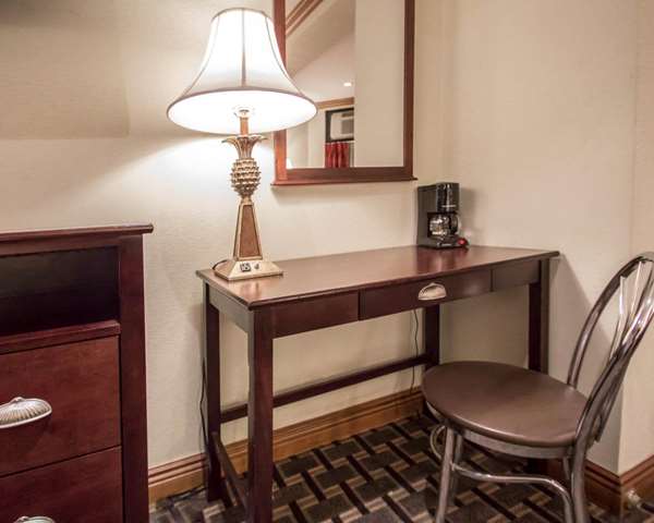  - Clarion Hotel Park Avenue New York