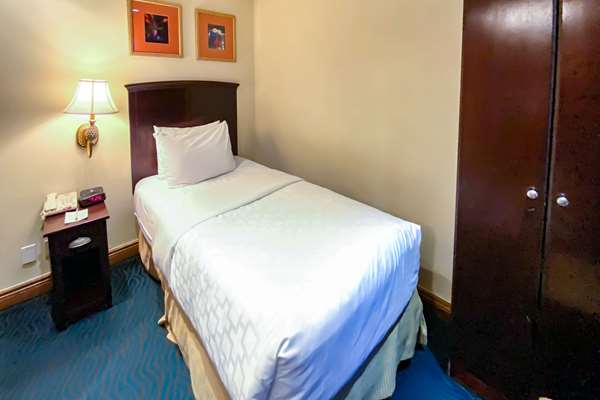  - Clarion Hotel Park Avenue New York