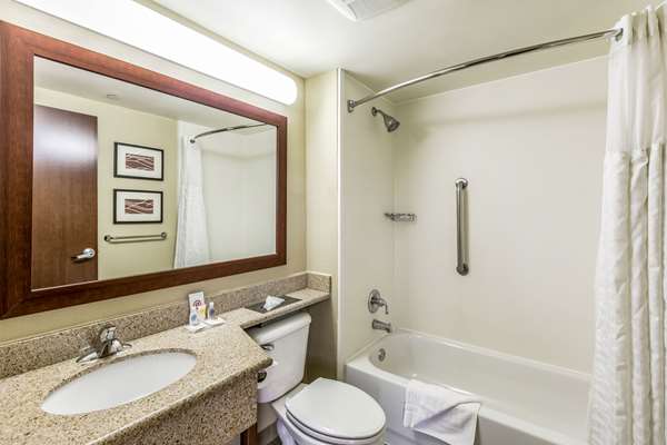  - Comfort Inn Medford - I-495, Exit 64