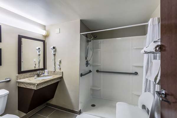  - Comfort Inn Medford - I-495, Exit 64