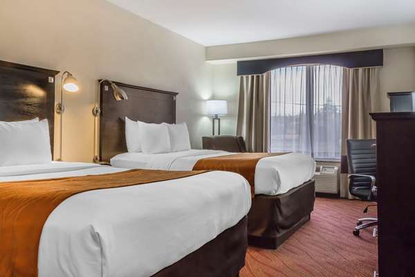 - Comfort Inn & Suites Maspeth