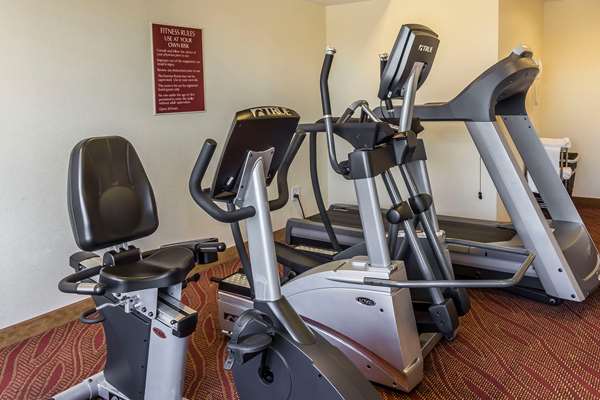 Fitness/ Exercise Room - Comfort Inn & Suites Maspeth