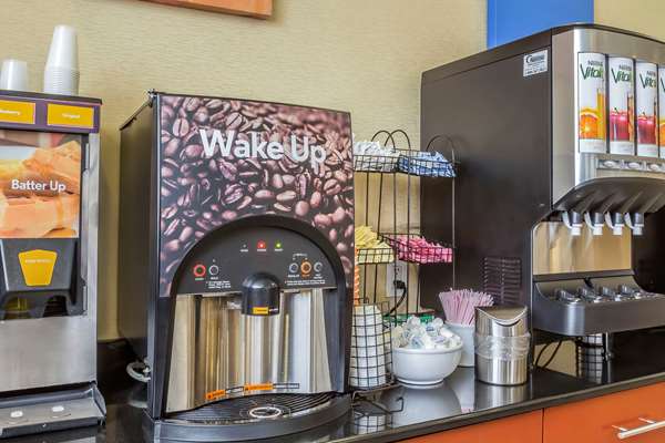 Amenities - Comfort Inn & Suites Maspeth