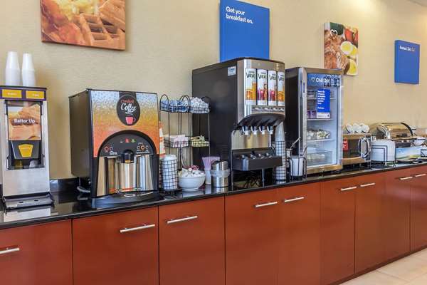 Amenities - Comfort Inn & Suites Maspeth