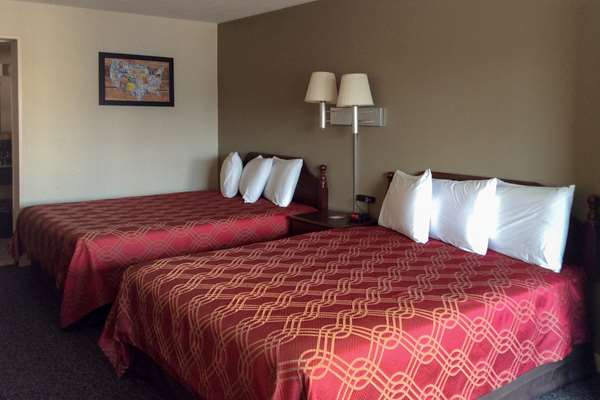  - Econo Lodge Cortland