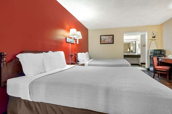  - Econo Lodge Cortland