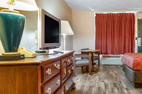  - Econo Lodge Cortland