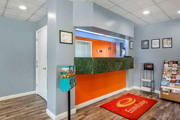  - Econo Lodge Cortland