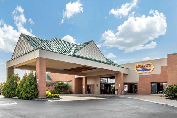 Exterior view - Clarion Hotel Marina & Conference Center Dunkirk