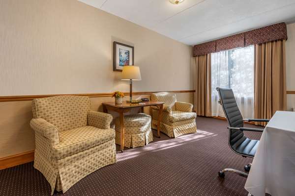  - Clarion Hotel Marina & Conference Center Dunkirk