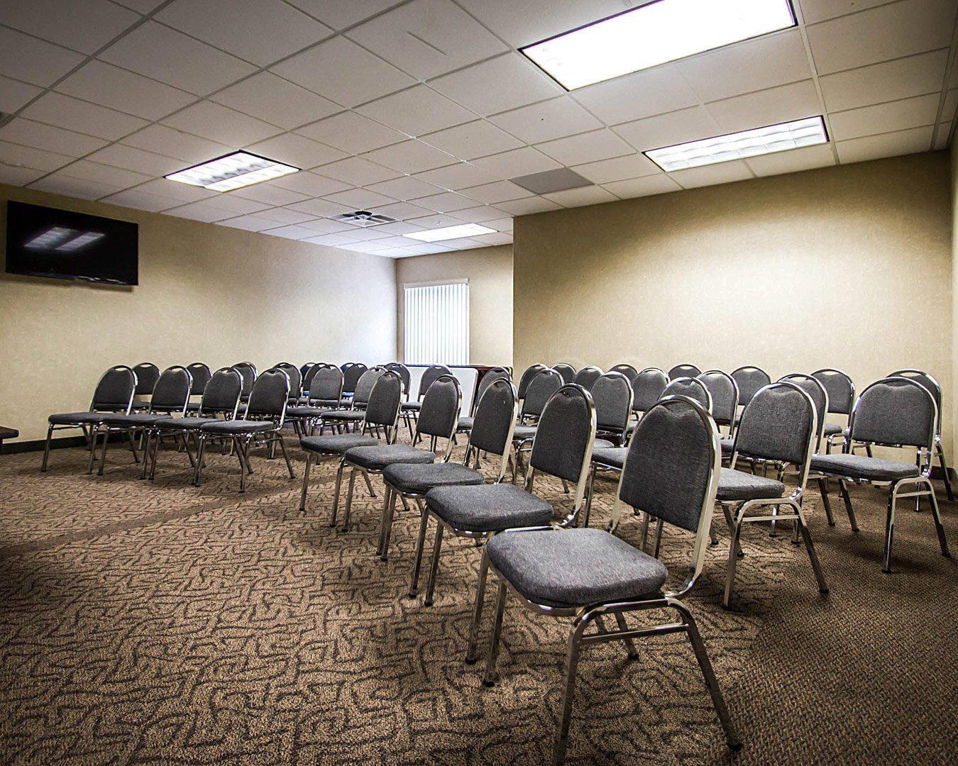 Meeting room | Quality Inn & Suites Fishkill South near I-84