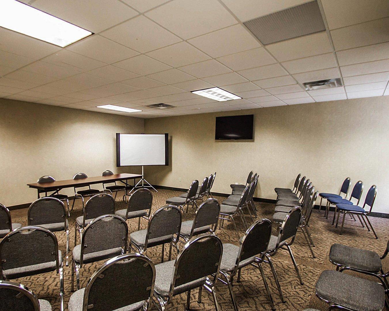 Meeting room | Quality Inn & Suites Fishkill South near I-84
