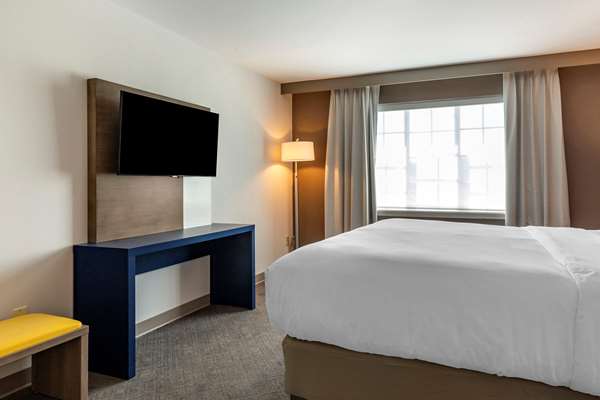 Suite - Comfort Inn & Suites Castleton-on-Hudson - I-90, Exit 10