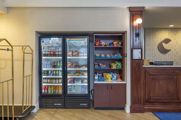  - Comfort Inn & Suites Castleton-on-Hudson - I-90, Exit 10