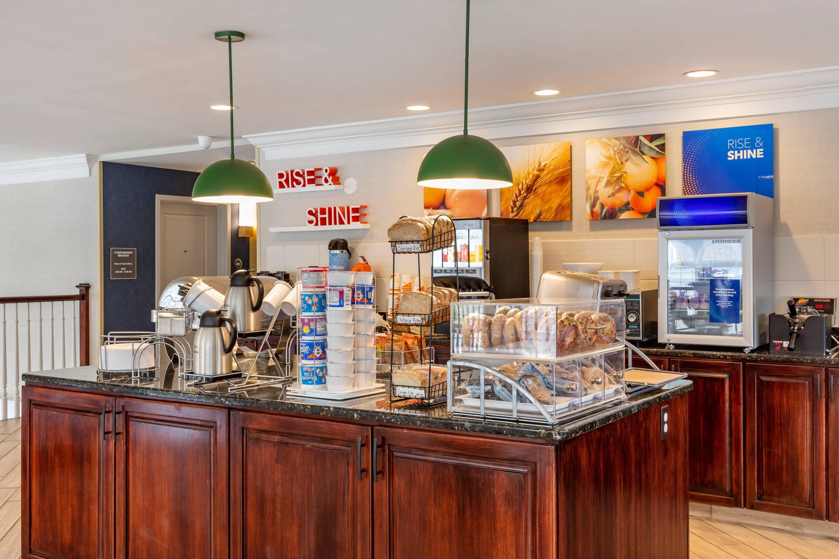Breakfast bar | Comfort Inn & Suites East Greenbush - Albany