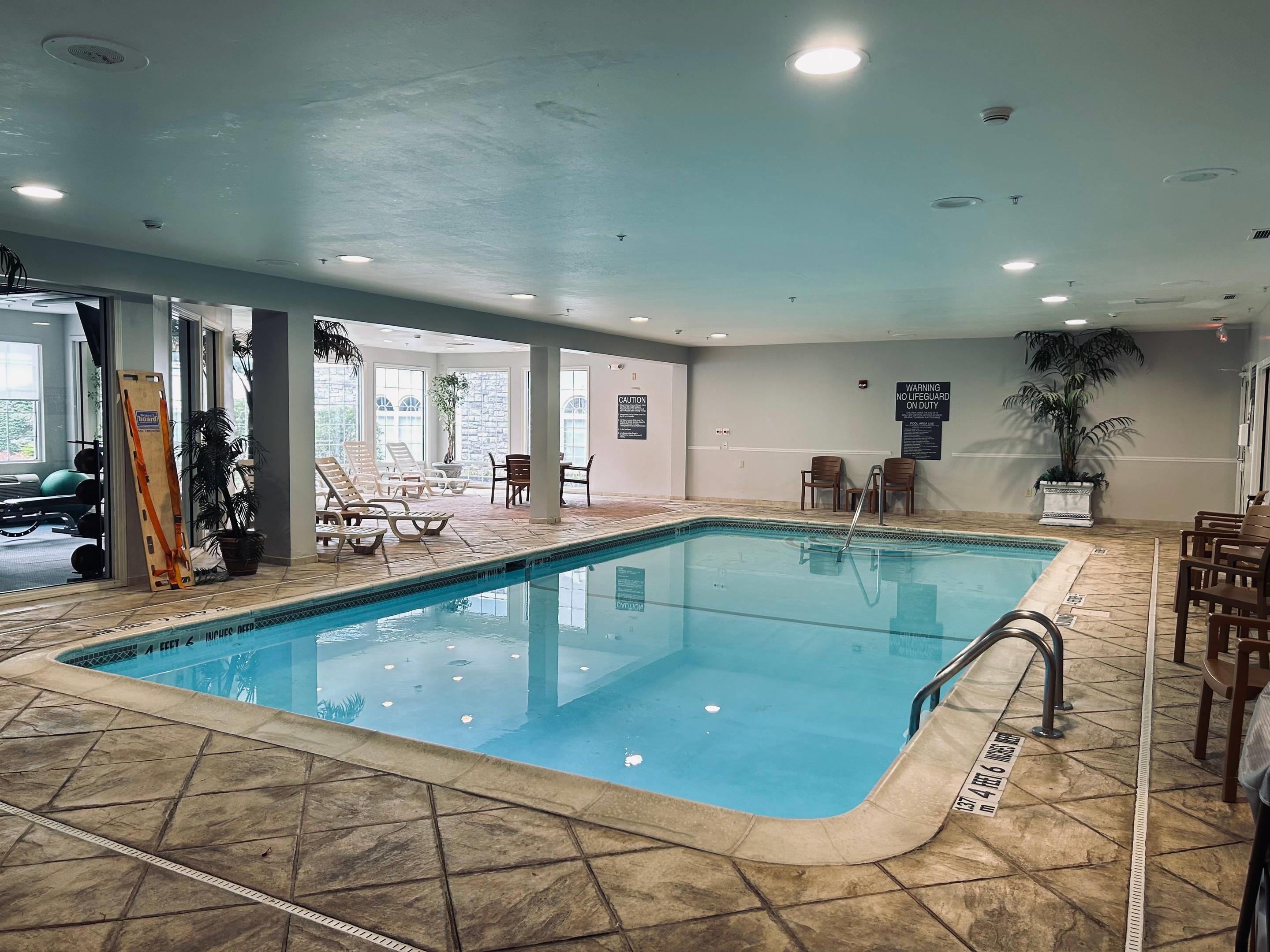 Indoor pool | Comfort Inn & Suites East Greenbush - Albany