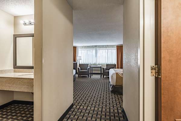  - Quality Inn Schenectady