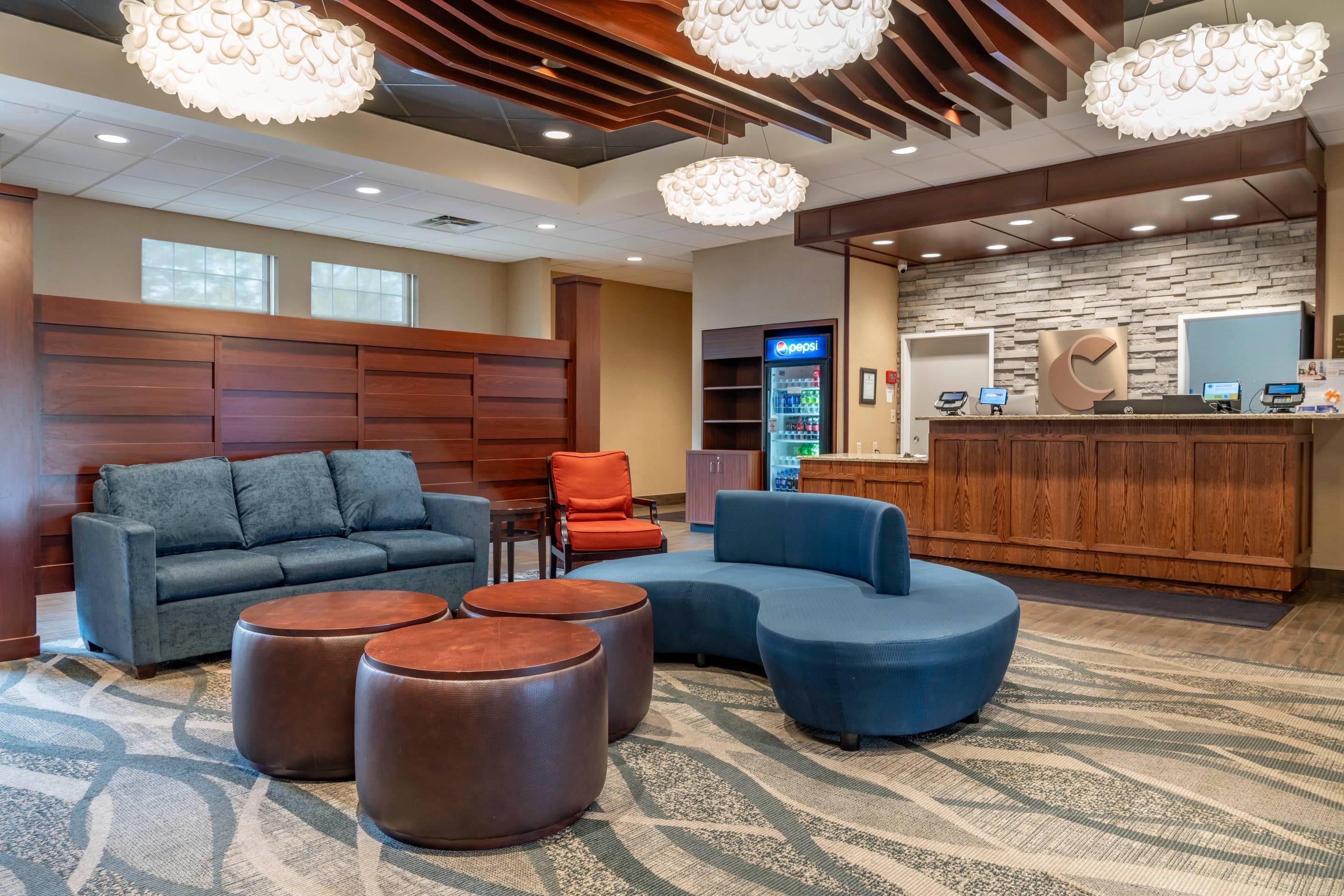 Lobby with sitting area | Comfort Inn University