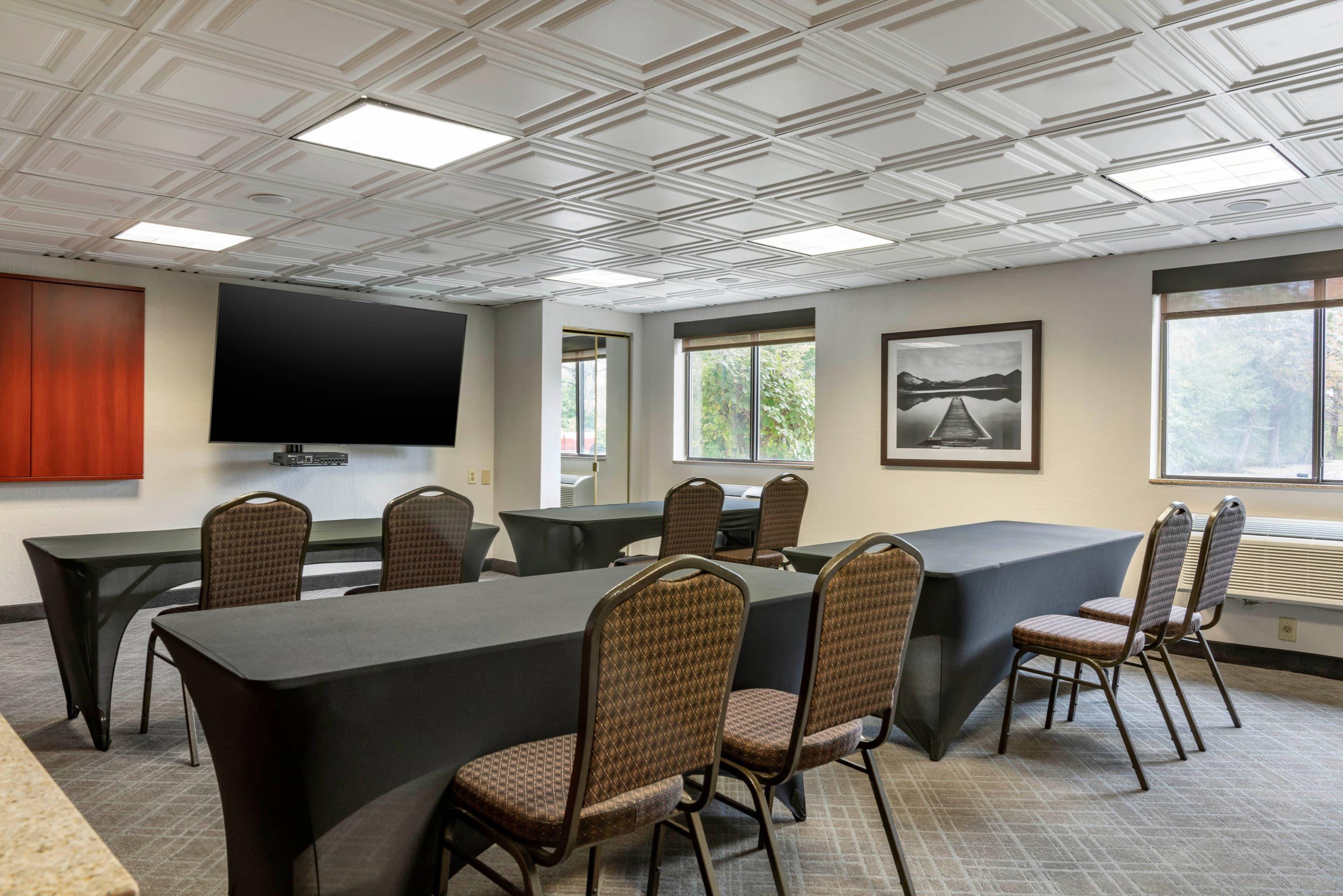 Meeting room | Comfort Inn University