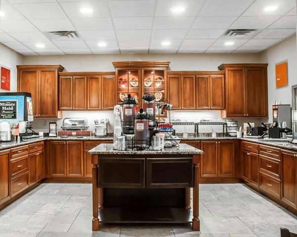 Amenities - Comfort Inn & Suites Watertown - I-81, Exit 45