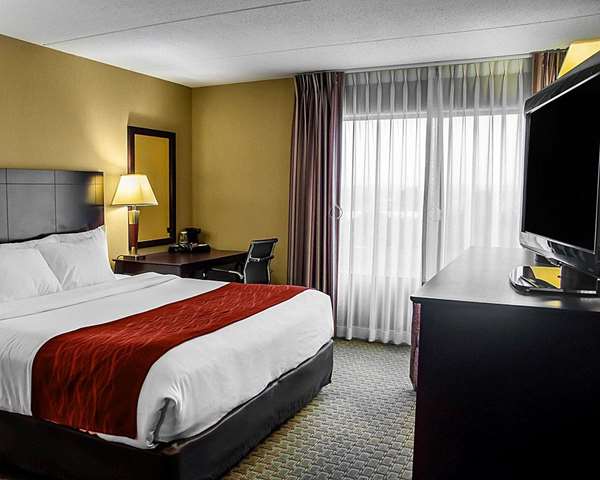  - Comfort Inn & Suites Watertown - I-81, Exit 45