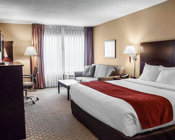  - Comfort Inn & Suites Watertown - I-81, Exit 45