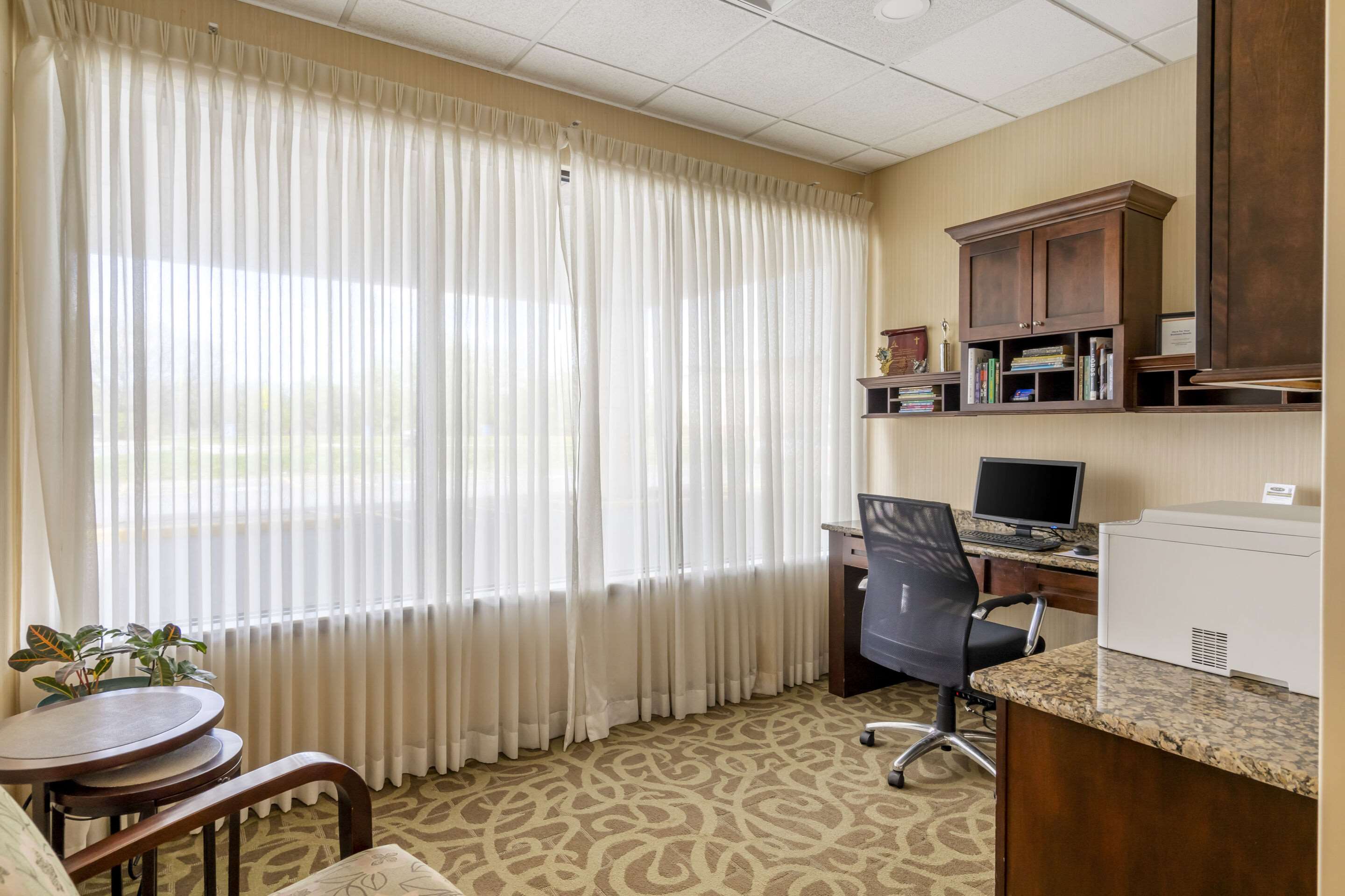 Business center | Comfort Inn & Suites Watertown - 1000 Islands