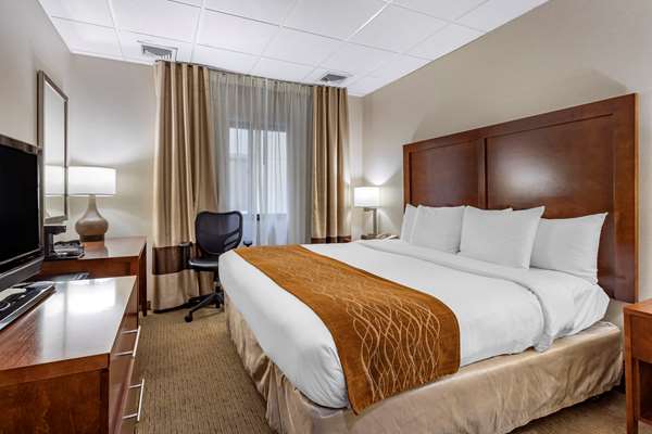  - Comfort Inn Syosset