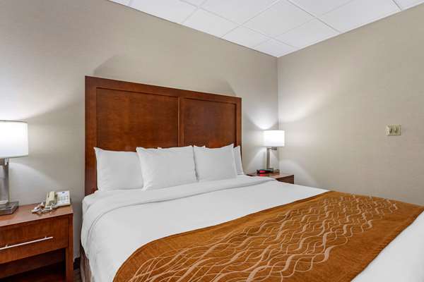  - Comfort Inn Syosset