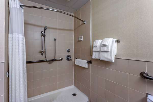  - Comfort Inn Syosset