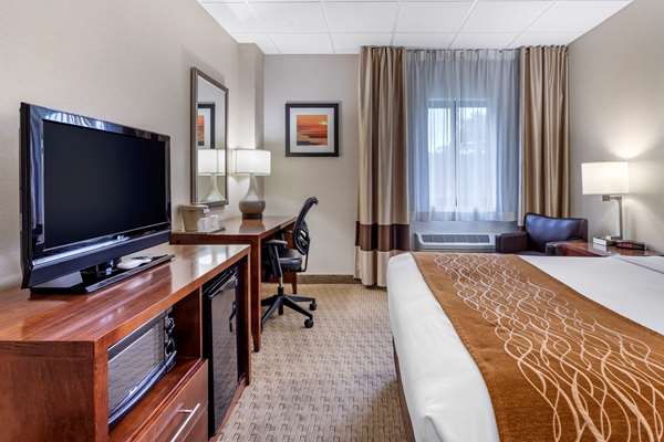  - Comfort Inn Syosset