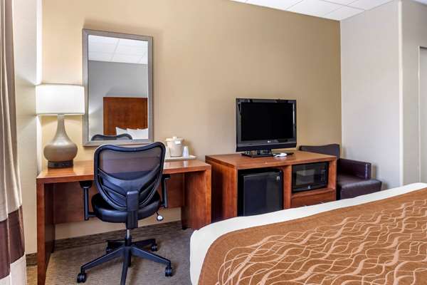  - Comfort Inn Syosset