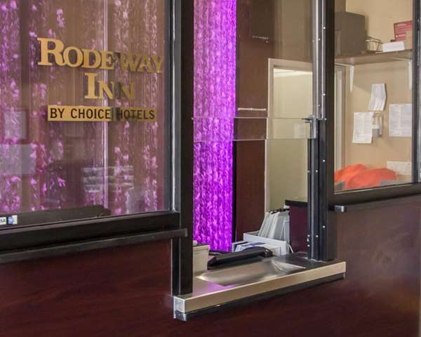  - Rodeway Inn Bronx Zoo