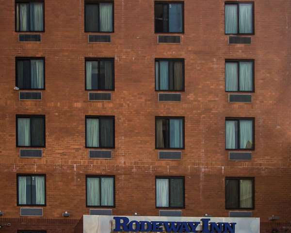 Exterior view - Rodeway Inn Bronx Zoo