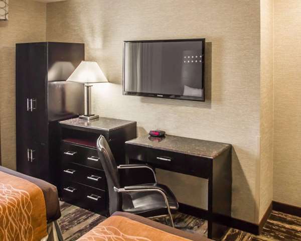  - Rodeway Inn Bronx Zoo