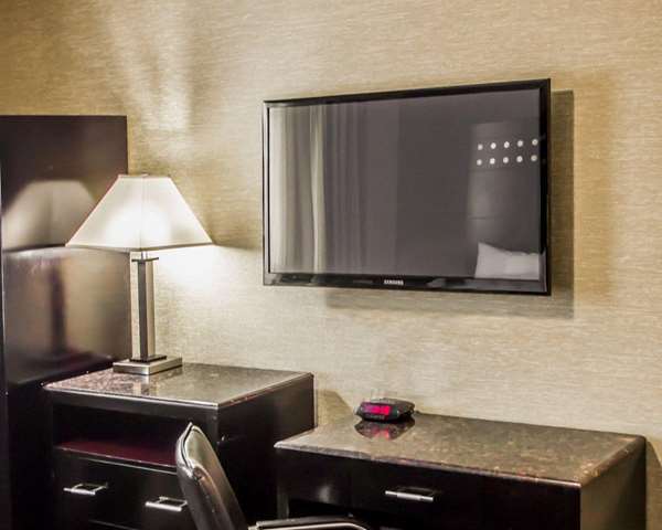  - Rodeway Inn Bronx Zoo