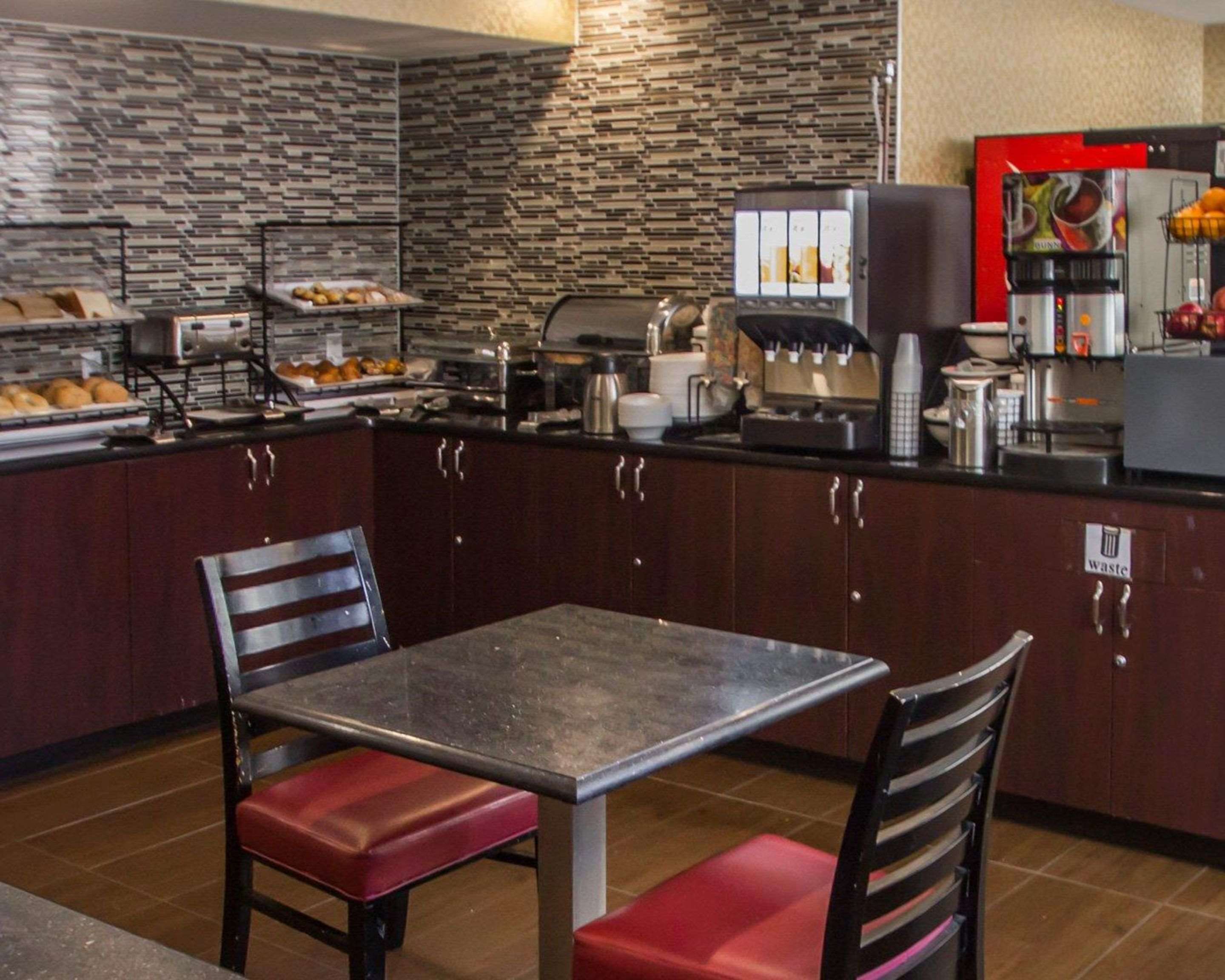 Breakfast counter