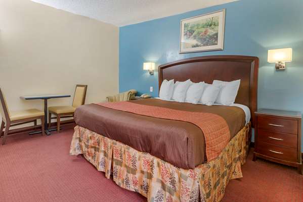  - Rodeway Inn & Suites New Paltz