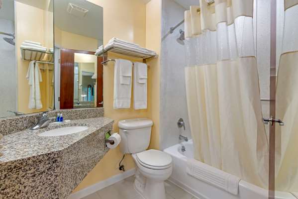 Suite - Rodeway Inn & Suites New Paltz