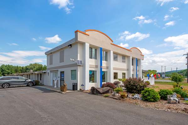 Exterior view - Rodeway Inn & Suites New Paltz