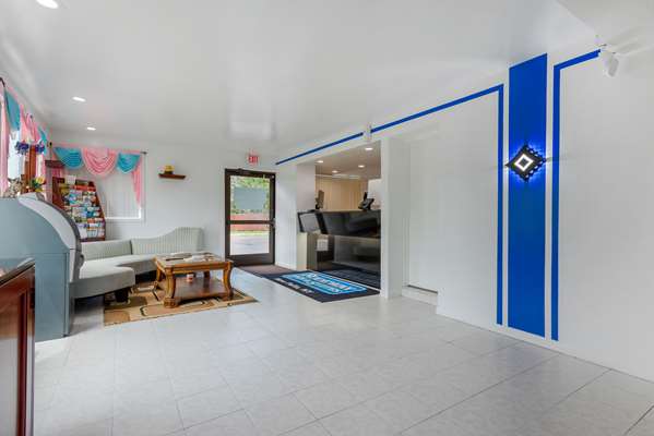  - Rodeway Inn & Suites New Paltz