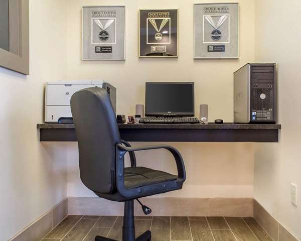 Conference Area - Quality Inn Geneseo