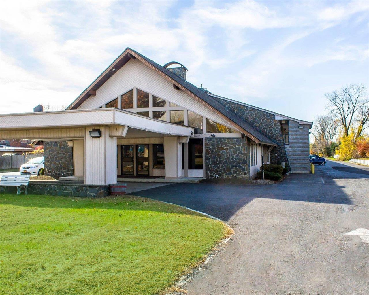 Econo Lodge COLONIE CENTER MALL
