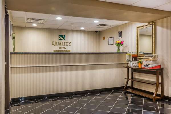  - Quality Inn Hyde Park