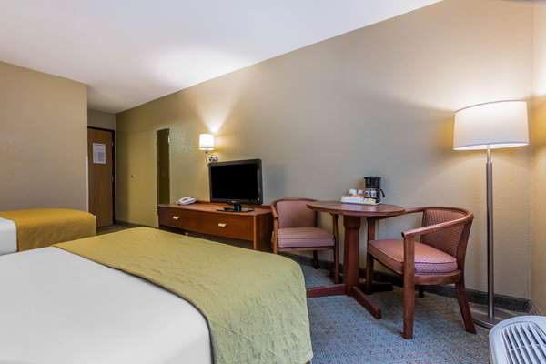 - Quality Inn Hyde Park